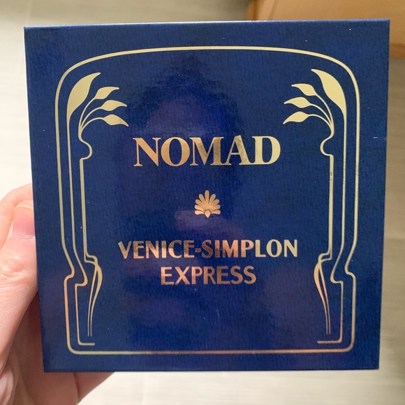Nomad Venice-Simplon Express Carry-On Eyeshadow Palette - Picture 7 of 9